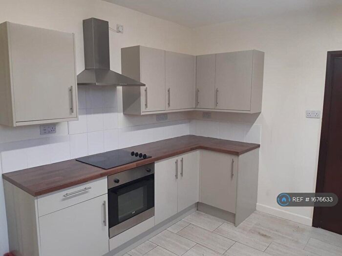 2 Bedroom Flat To Rent In Cleethorpes, Cleethorpes, DN35