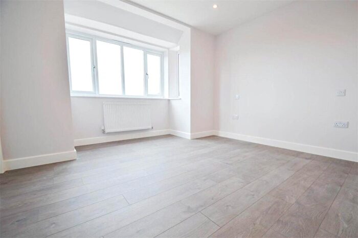 5 Bedroom Terraced House For Sale In Poplar Road, Rochester, ME2
