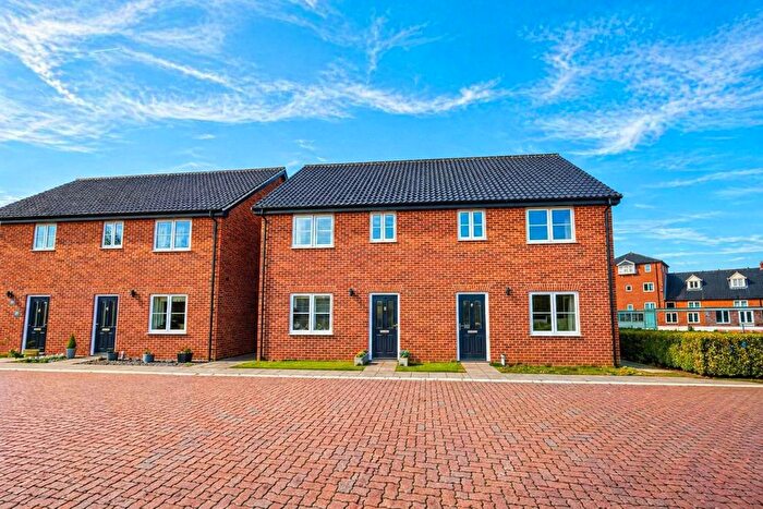 3 Bedroom Semi-Detached House To Rent In Abbs Close, Reepham, Norwich, NR10