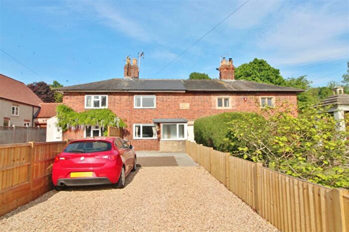 2 Bedroom Cottage For Sale In High Street, Harlaxton, Grantham, NG32