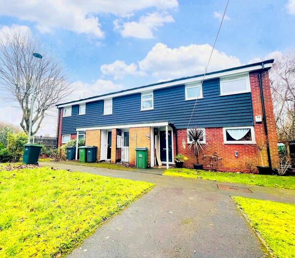 2 Bedroom Maisonette To Rent In Austen Walk, West Bromwich, B71