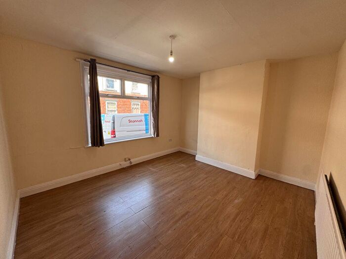 1 Bedroom Flat To Rent In Lyndhurst Terrace, Sunderland, SR4