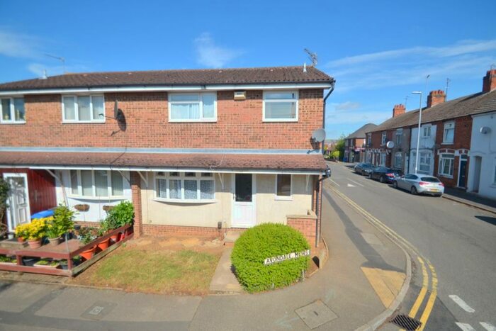2 Bedroom Terraced House To Rent In Avondale Mews, Kettering, Northamptonshire, NN16