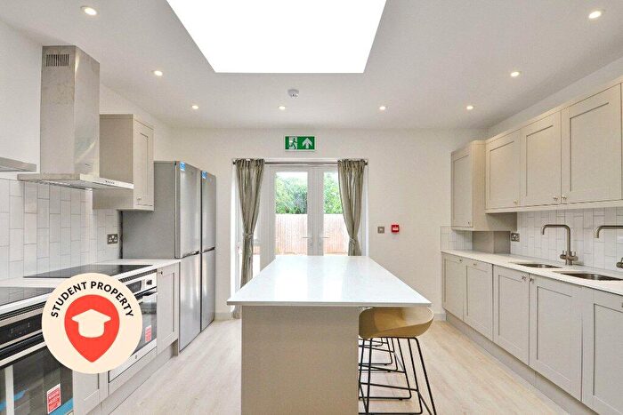 6 Bedroom Semi-Detached House To Rent In Filton Avenue, Horfield, Bristol, Bristol, BS7
