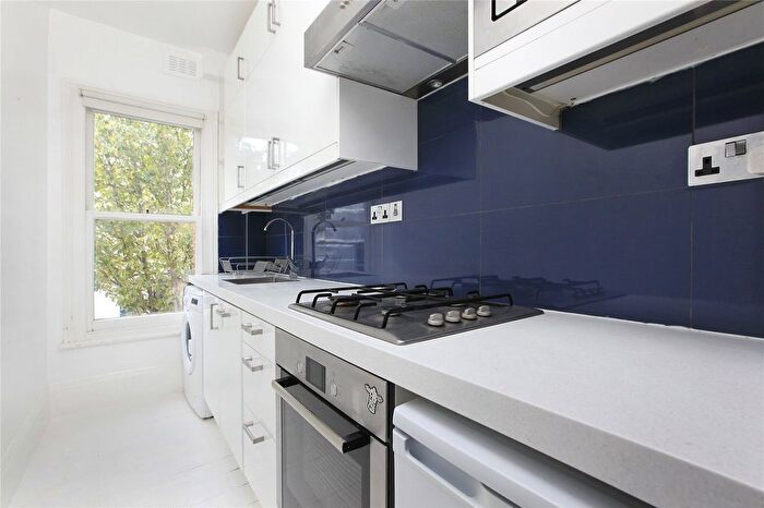 2 Bedroom Flat To Rent In Hemberton Road, Clapham, SW9