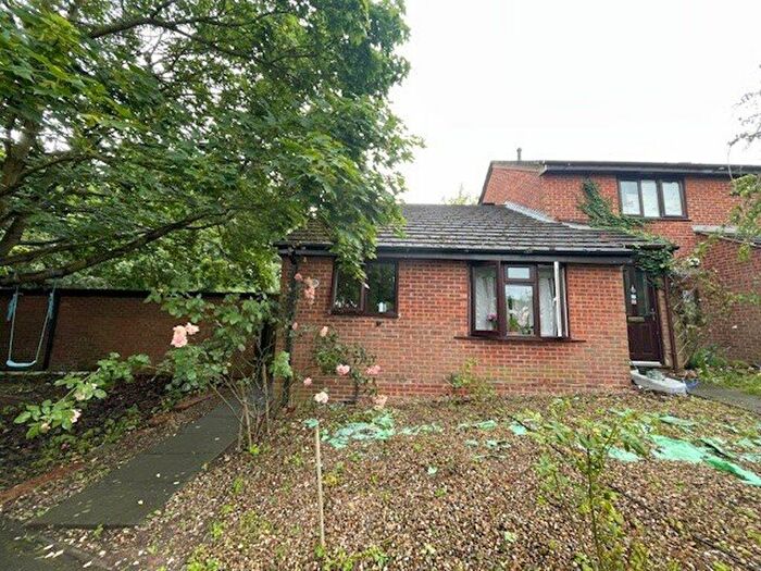 2 Bedroom Bungalow To Rent In Roundhill Way, Loughborough, LE11