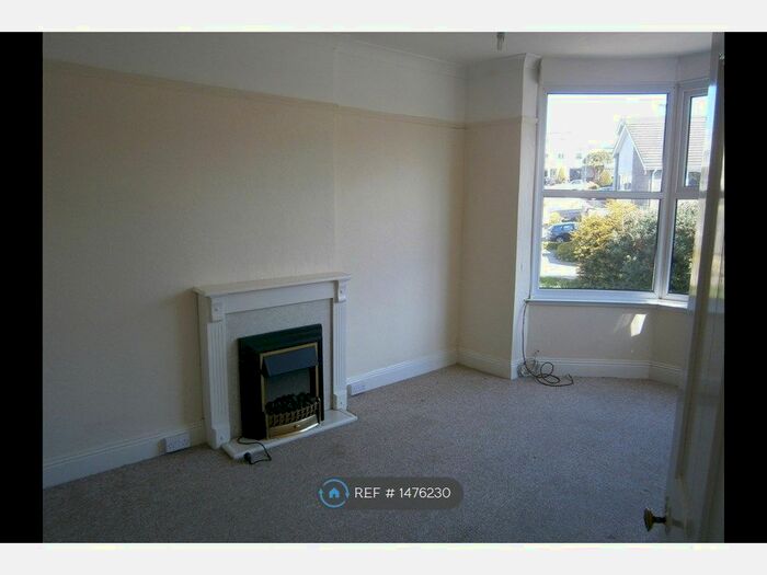 2 Bedroom Flat To Rent In Babbacombe Road, Torquay, TQ1