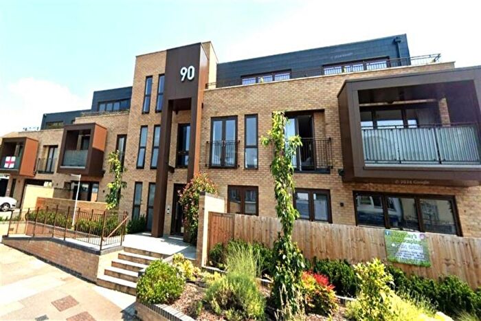 2 Bedroom Apartment To Rent In High Road, Benfleet, SS7
