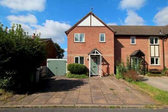 3 Bedroom Terraced House To Rent In Gregg Mews, Wilmslow, SK9