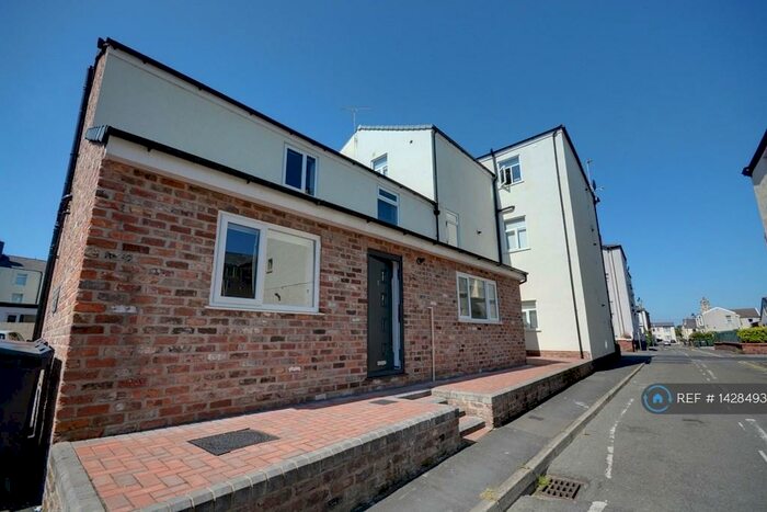 2 Bedroom Flat To Rent In Bold Street, Southport, PR9