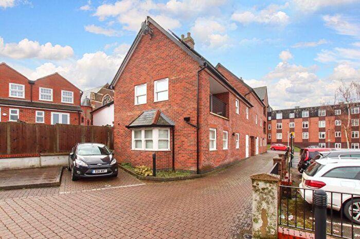 2 Bedroom Flat For Sale In Alexandra Road, Hemel Hempstead, HP2