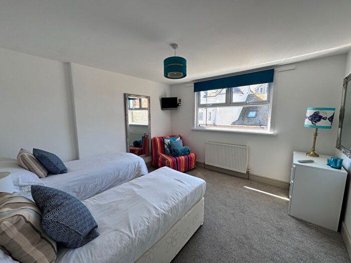 5 Bedroom Property To Rent In Pednolver Terrace, St. Ives, TR26