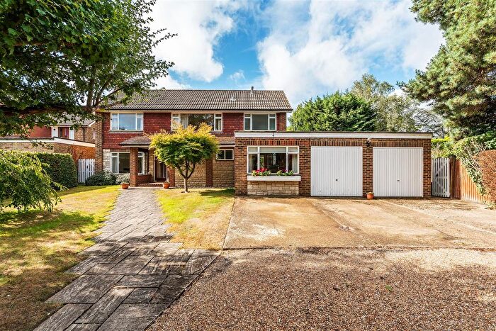 4 Bedroom Detached House For Sale In Maddox Lane, Little Bookham, KT23