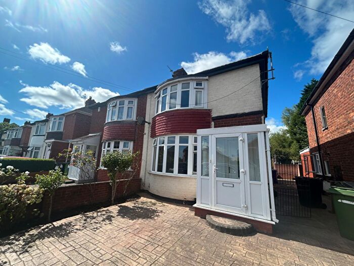 3 Bedroom Property To Rent In Hilton Road, Lanesfield, Wolverhampton, WV4