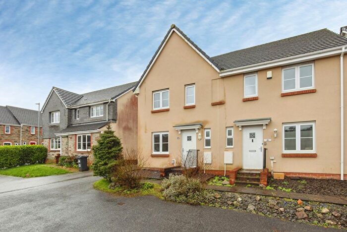 3 Bedroom Semi Detached House For Sale In Gilbert Road, Bodmin, PL31