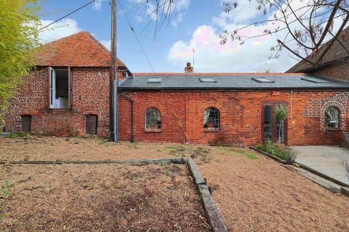 3 Bedroom Character Property For Sale In Upstreet, CT3