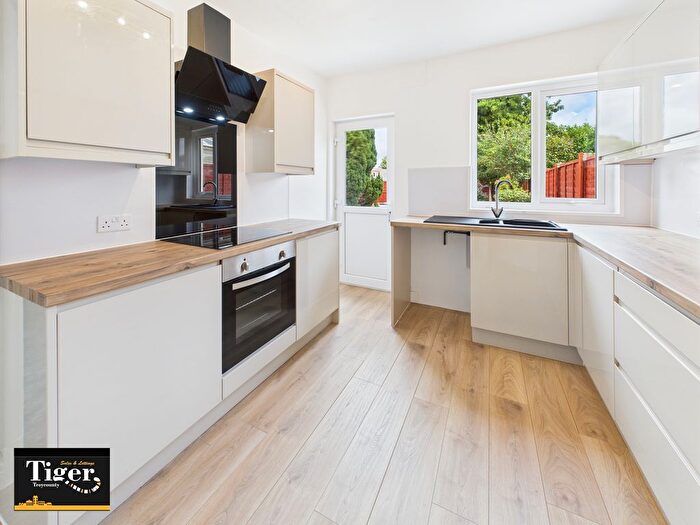 4 Bedroom Semi-Detached Bungalow For Sale In Clifton Avenue, Blackpool, FY4