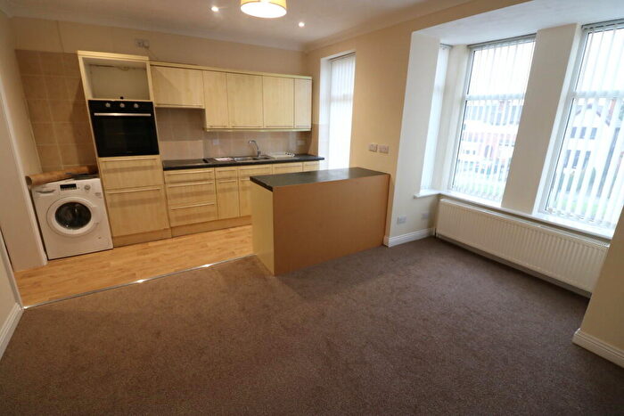 2 Bedroom Apartment To Rent In First Floor, Hull Road, HU4