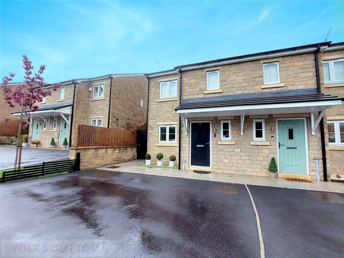 3 Bedroom Semi-Detached House To Rent In Earnshaw Clough, Mossley, OL5