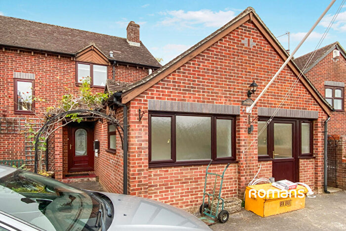 Studio To Rent In Pyatts Corner, Keevil, Trowbridge, BA14