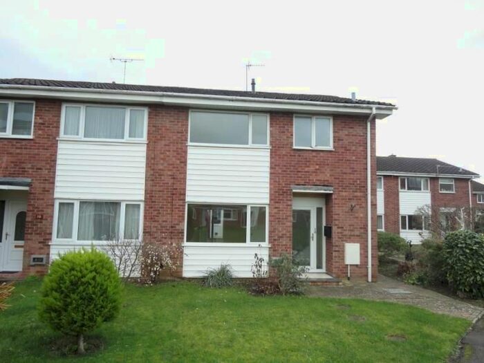 3 Bedroom Semi-Detached House To Rent In Golden Vale, Churchdown, Gloucester, GL3
