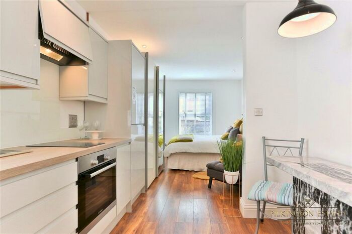 1 Bedroom Apartment To Rent In Benbow Street, Plymouth, Devon, PL2