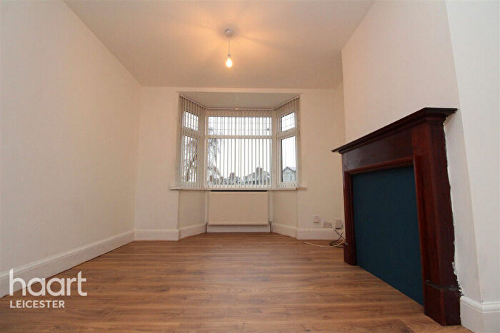 3 Bedroom Semi Detached House To Rent In Barbara Road, Leicester, LE3