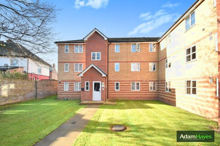 1 Bedroom Flat To Rent In Lucas Gardens, London, N2