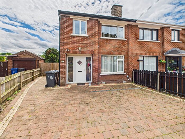3 Bedroom Semi-detached House For Sale In Roddens Gardens, Belfast, BT5