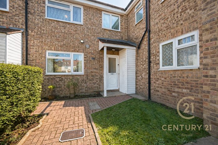3 Bedroom Terraced House For Sale In Kirrane Close New Malden, KT3