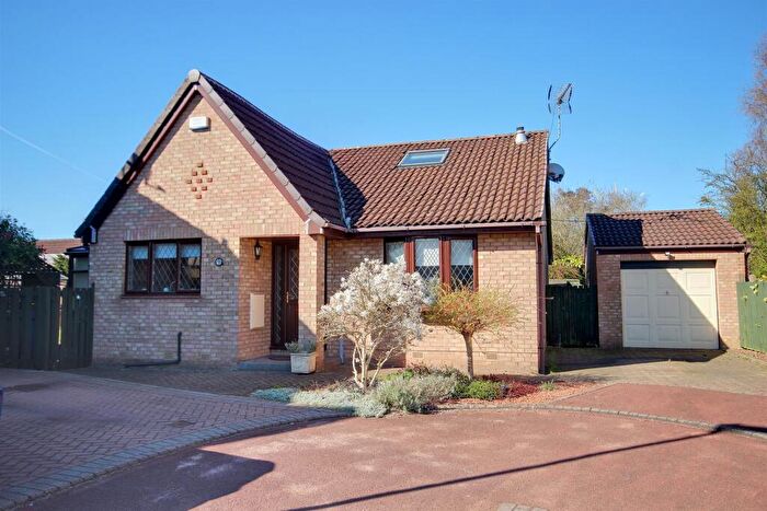 4 Bedroom Detached Bungalow For Sale In Conifer Close, Hull, HU5