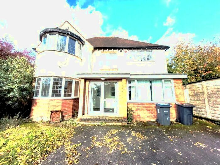 4 Bedroom Detached House To Rent In Balden Road, Birmingham, B32