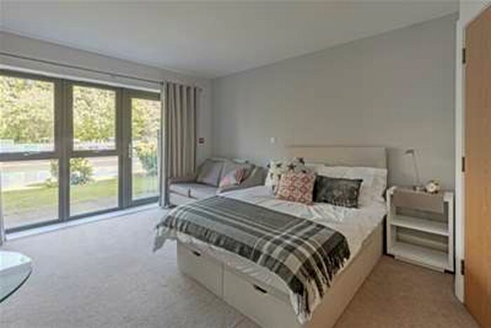 Flat To Rent In Waterside House, Woodley Headland, Peartree Bridge MK6