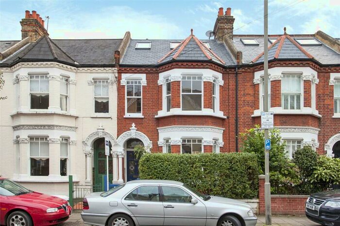 5 Bedroom Terraced House To Rent In Broomwood Road, Battersea, London, SW11
