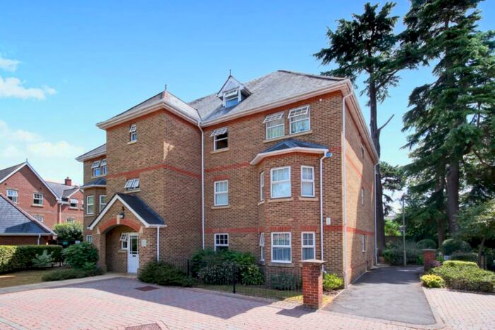 2 Bedroom Apartment To Rent In Middle Way, Oxford, OX2