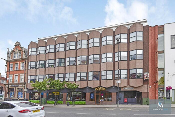 1 Bedroom Apartment To Rent In - Mare Street, London, Greater London, E8