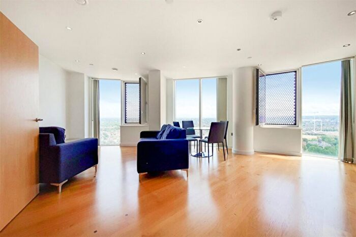 2 Bedroom Apartment To Rent In High Street, London, E15