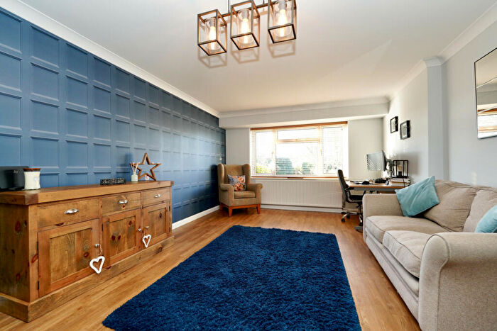 4 Bedroom Detached House For Sale In Greenway, Buckden, PE19