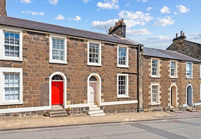 3 Bedroom Terraced House For Sale In Queen Street, Stirling, FK8