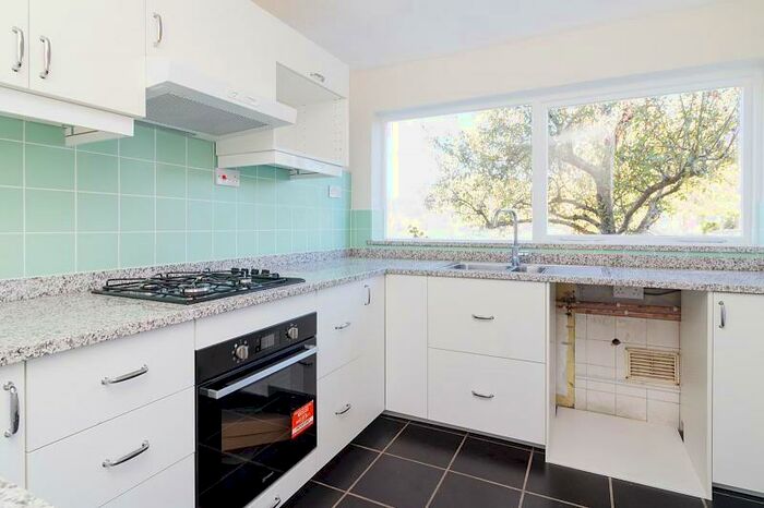 3 Bedroom Terraced House To Rent In St Michaels Place, Canterbury, CT2