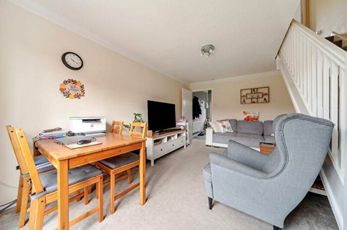 2 Bedroom End Of Terrace House For Sale In Avocet Way, Bicester, OX26