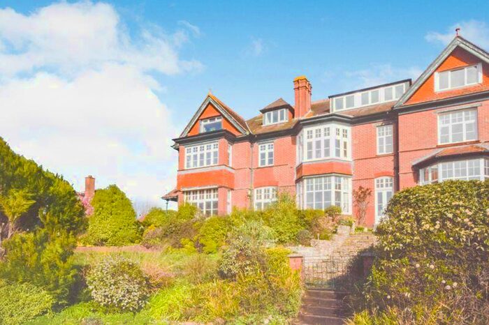 2 Bedroom Flat To Rent In Broadparks Close, Exeter, EX4