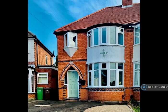 3 Bedroom Semi-Detached House To Rent In Wellsford Avenue, Solihull, B92