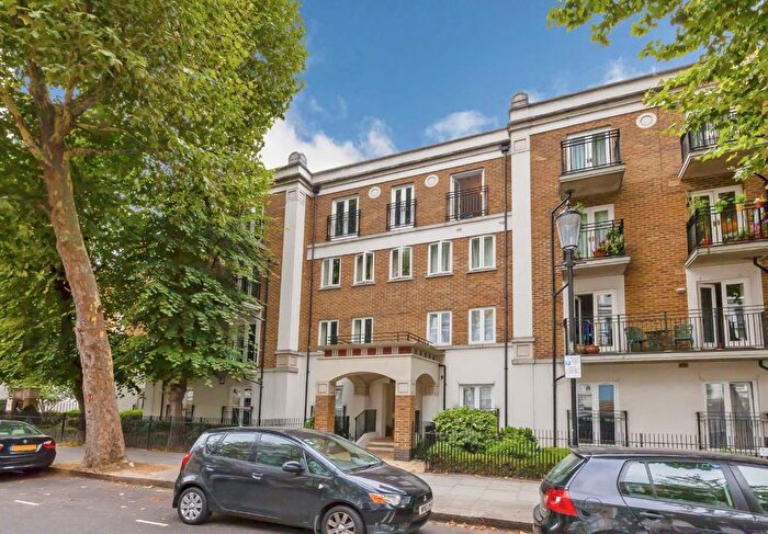 2 Bedroom Flat To Rent In Russell Road, West Kensington, W14