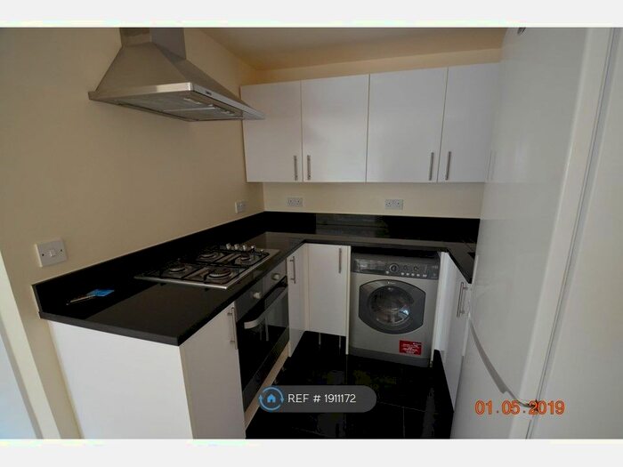 2 Bedroom Flat To Rent In Hargrave Park, London Highgate, N19