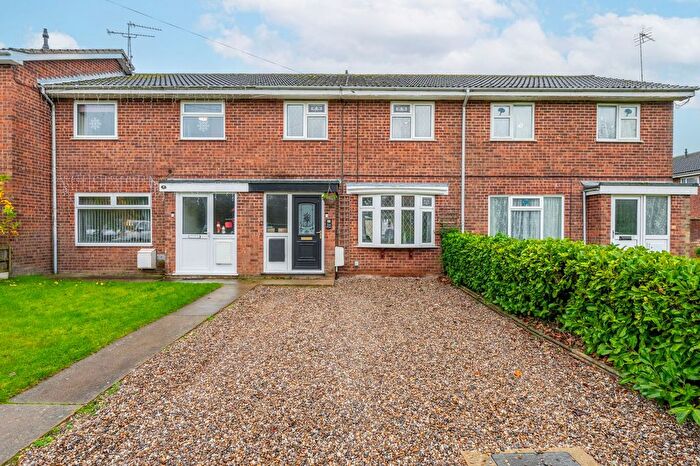 3 Bedroom Terraced House For Sale In St. Johns Road, Belton, NR31