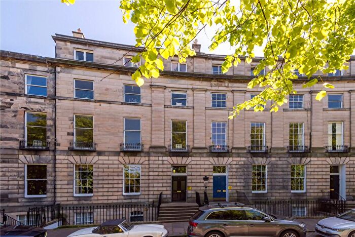 5 Bedroom Apartment For Sale In Royal Circus, Edinburgh, Midlothian, EH3