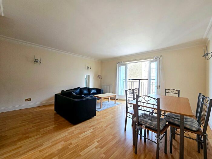 2 Bedroom Flat To Rent In Falmouth Road, Borough, SE1