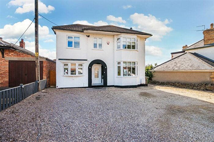 5 Bedroom Detached House For Sale In Dragon Road, Winterbourne, Bristol, Gloucestershire, BS36