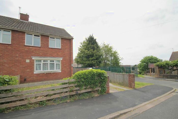 3 Bedroom Semi-Detached House To Rent In Highmore Gardens, Bristol, BS7